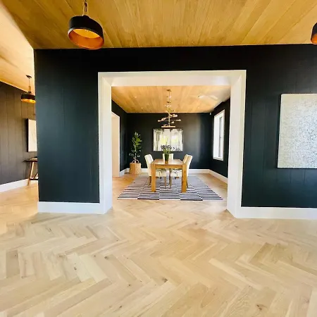 Luxurious In