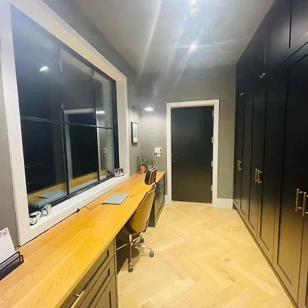 Luxurious In וילה קיל איירן